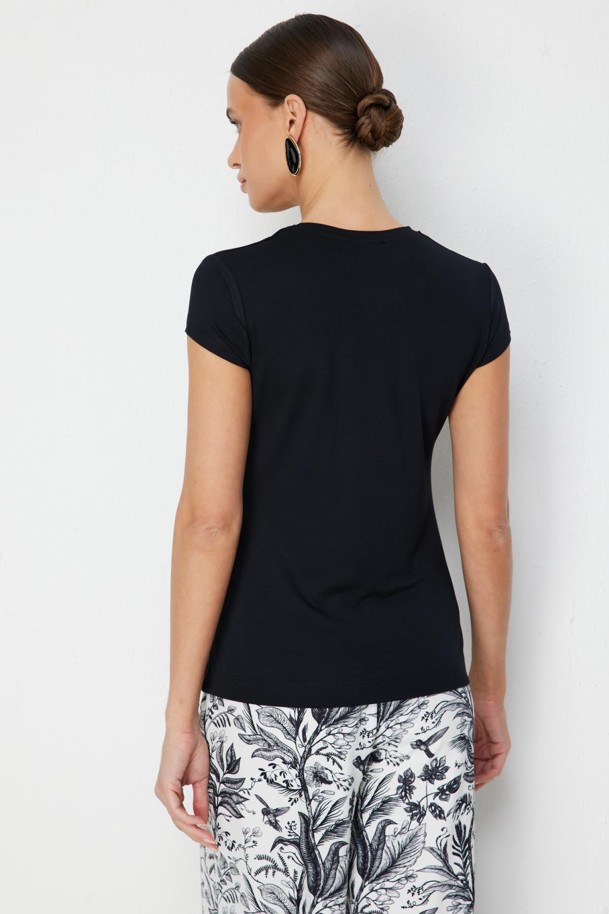 Crew Neck Short Sleeve Blouse