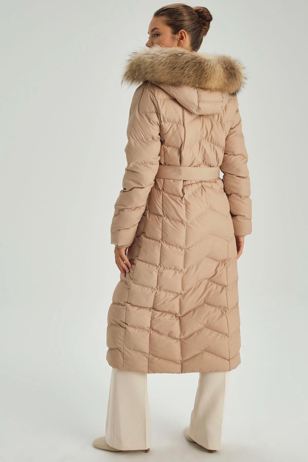 Kapüşonlu Kürklü Şişme Kadın Kaban