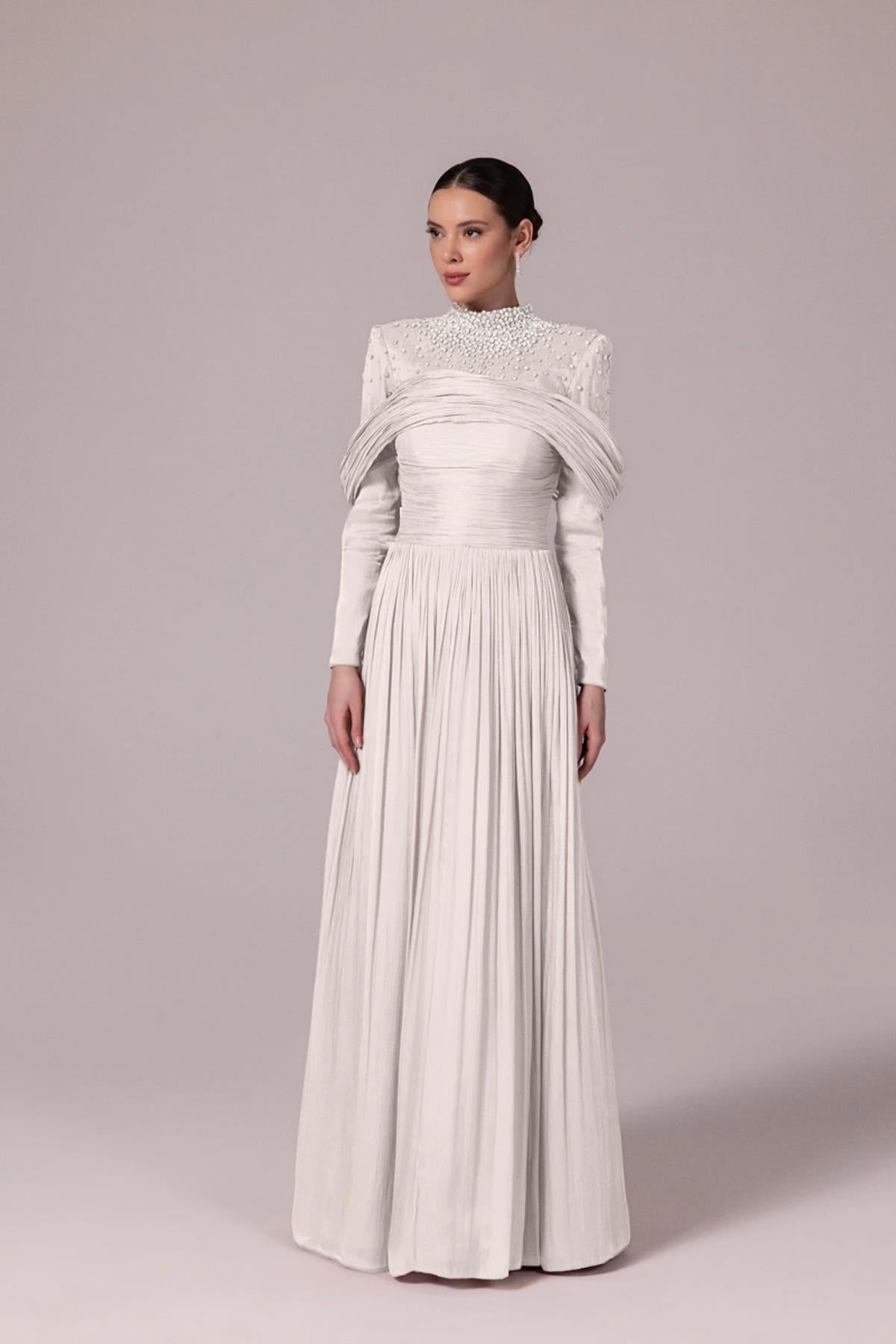 Pleated Puffy Hijab Evening Dress with Stone Embroidered Collar
