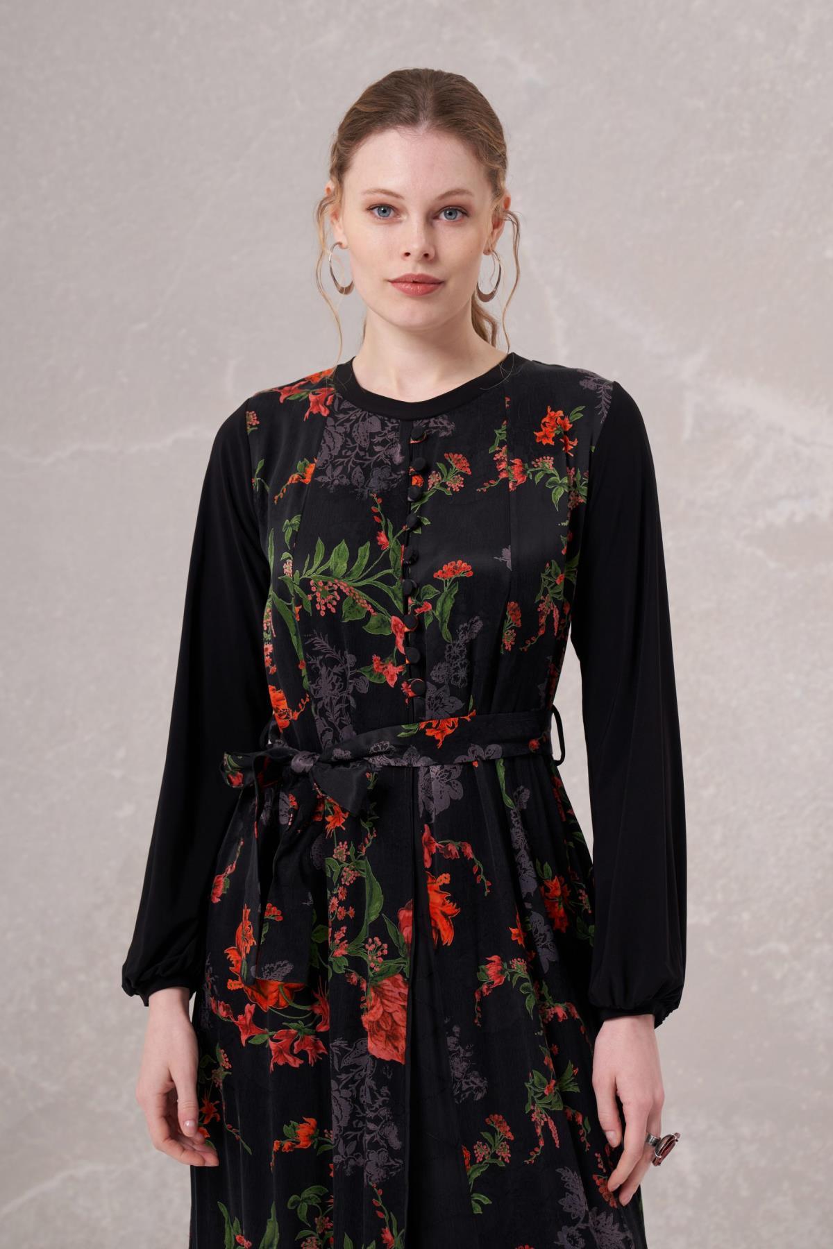 Yarım Düğme Kuşaklı Çiçek Desenli Elbise - Eser Giyim
